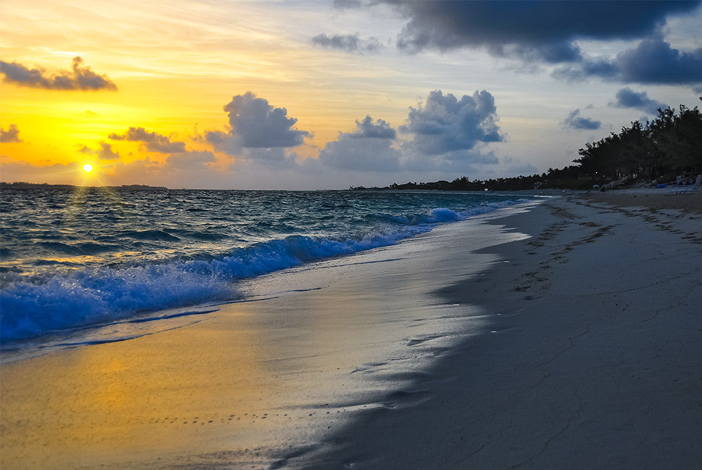 The sunrise never looked better. Visit Paradise Island in the Bahamas.